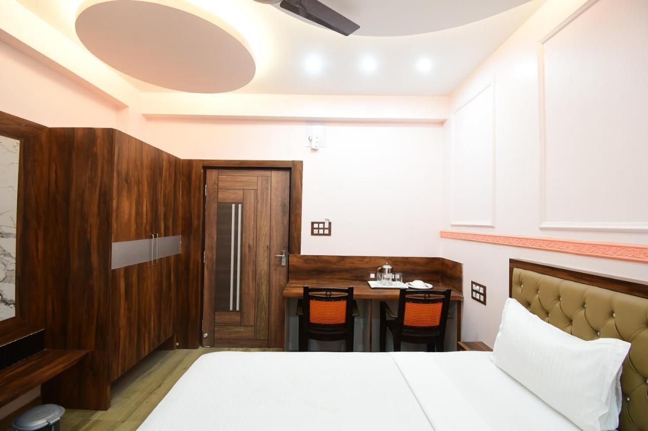 Hotel Sushree International Bhuvanesvar Kültér fotó